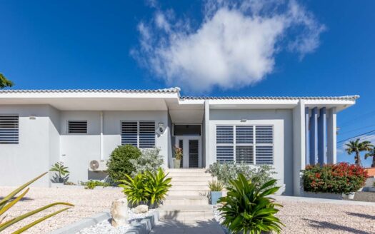 Exquisite 3-Bedroom, 2-Bathroom Villa in Desirable Toni Kunchi